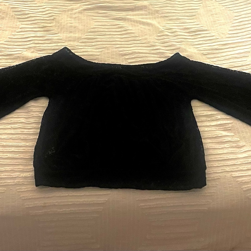 Free People Blouse. Over the shoulder. Worn ONCE. Lace. Good “going out” top.